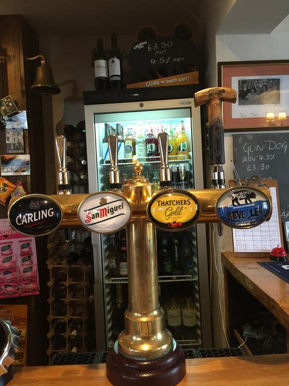 Red Lion Inn Sidbury Εξωτερικό φωτογραφία