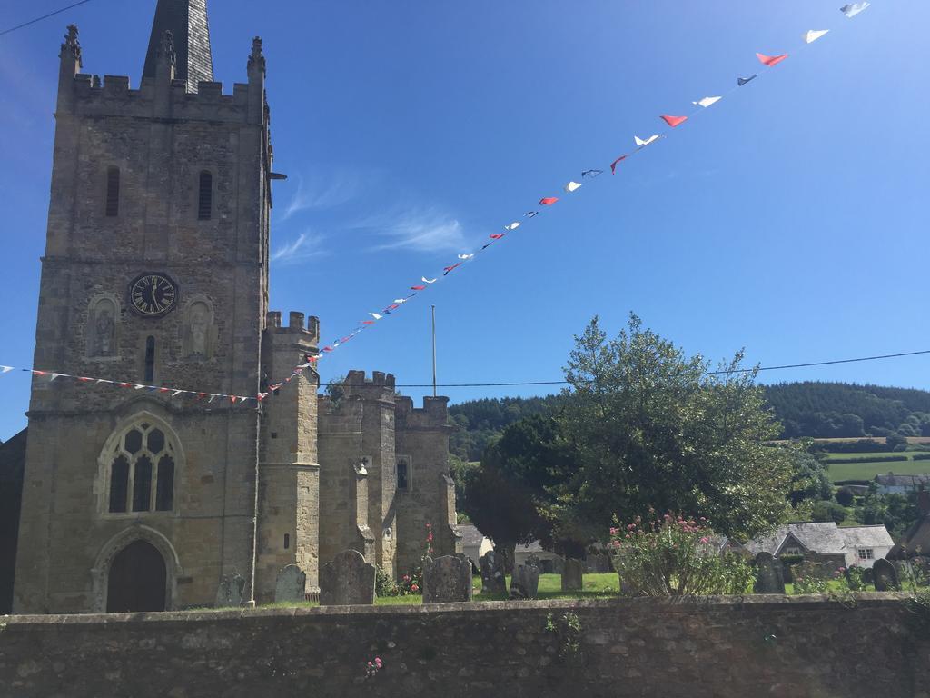 Red Lion Inn Sidbury Εξωτερικό φωτογραφία